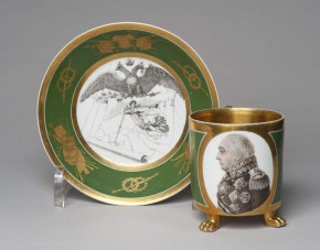 Чашка с блюдцем с портретом М. И. Голенищева-Кутузова