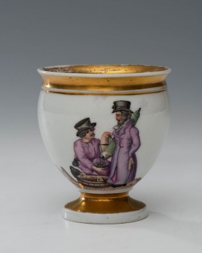 Чашка с жанровой сценой