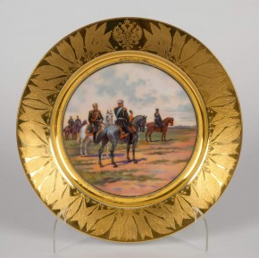 Тарелка с изображением императора Александра III со свитой