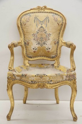 Кресло из гарнитура для Гостиной Собственной дачи в Петергофе