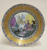 Тарелка «Девушки и лани»