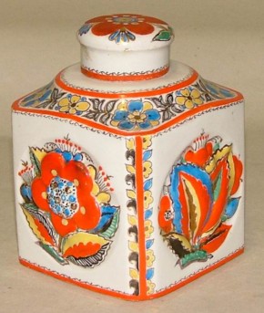 Чайница с пробкой и крышкой