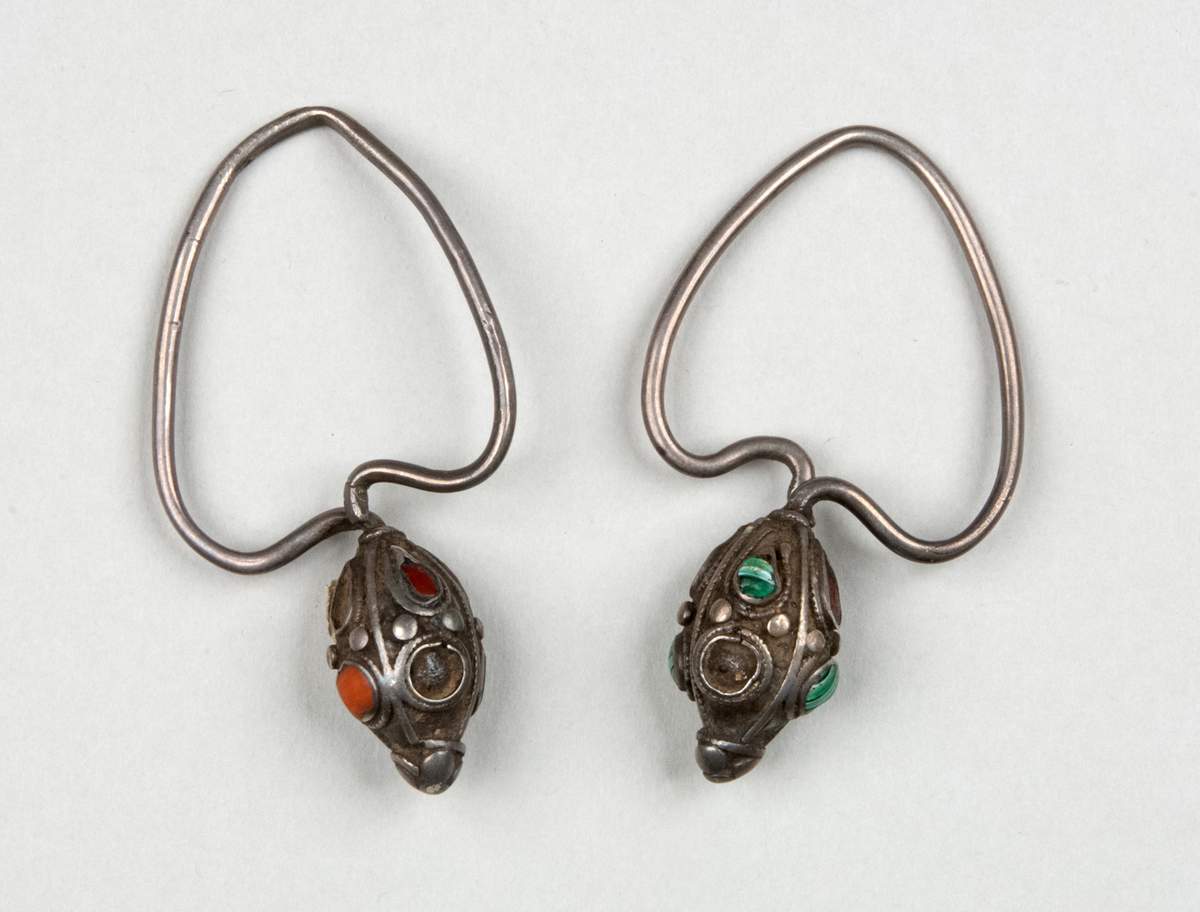 Earrings - Virtual Russian Museum