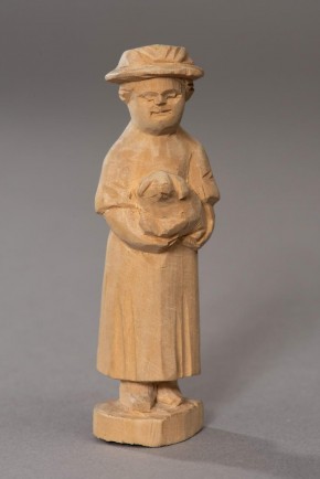 Игрушка «Горожанка с собачкой»