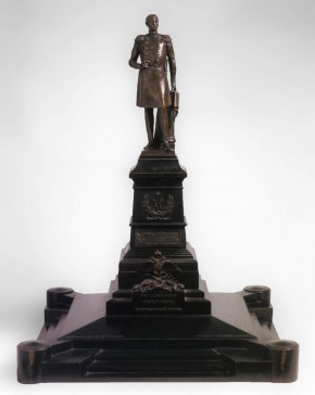 Уменьшенное повторение памятника Николаю I для г. Киева, установленного в Киеве в 1896 г.