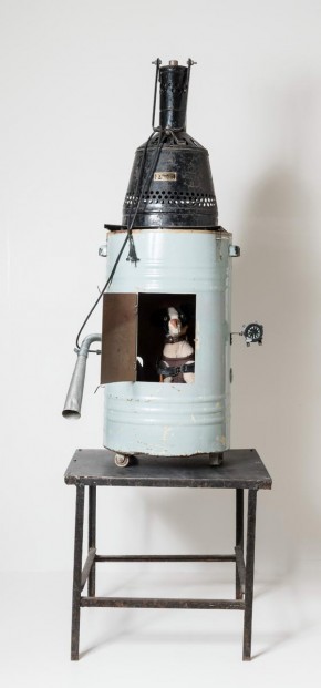 Чучело собаки Лайки в космическом летательном аппарате